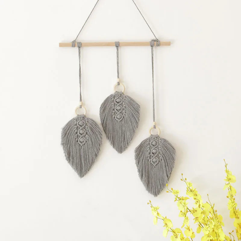 Macramé Wanddecoratie – 3 Bladeren met Kwastje